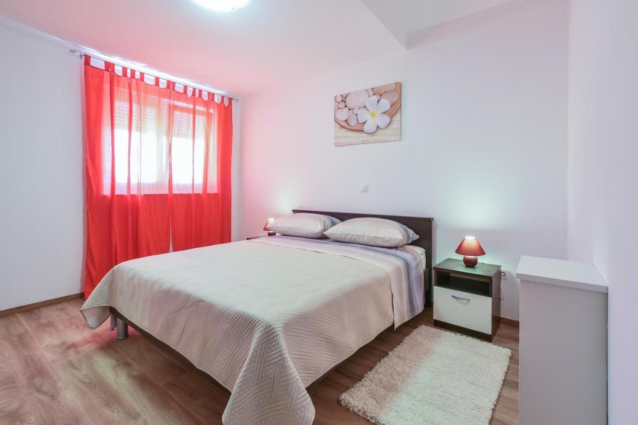 Apartments Sandrina Врси Екстериор снимка